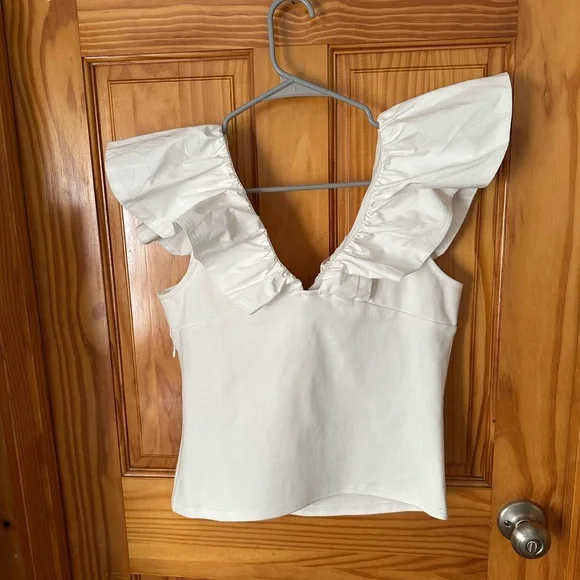 NWT Elegant White Ruffle Top bought at Anthropologie - Picture 5 of 10